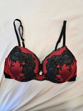 La SENZA Floral Lace Bra Red & Black Size 32C